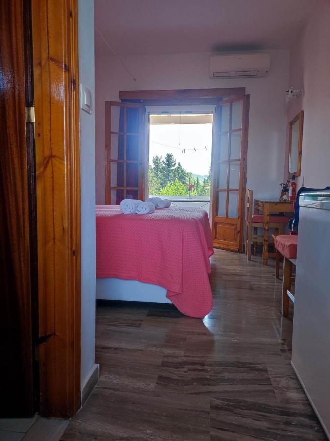 Marianna House Guest house *
